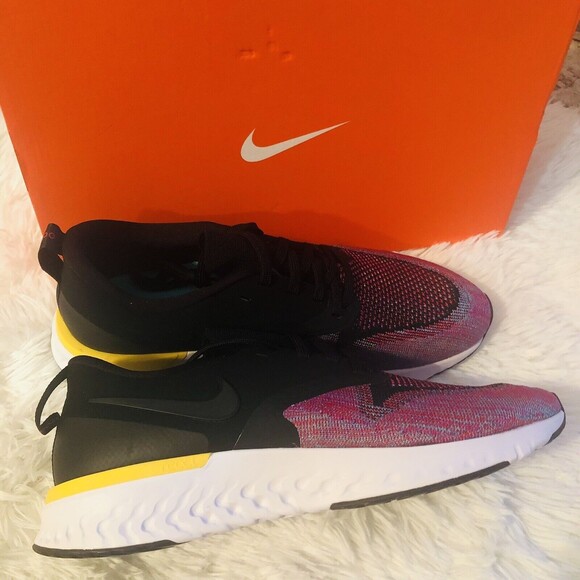 New Nike Size 9 Men’s Odyssey React 2 Flyknit Shoes Black University Red - Picture 1 of 6